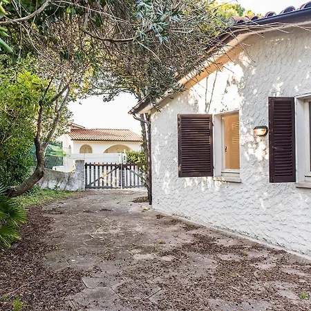 Quadrilocale Con Giardino A - N111