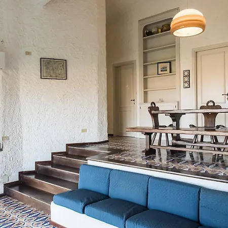 Quadrilocale Con Giardino A - N111 Daire *