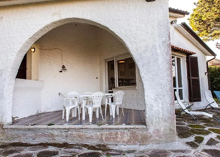 Quadrilocale Con Giardino A Numana Apartment