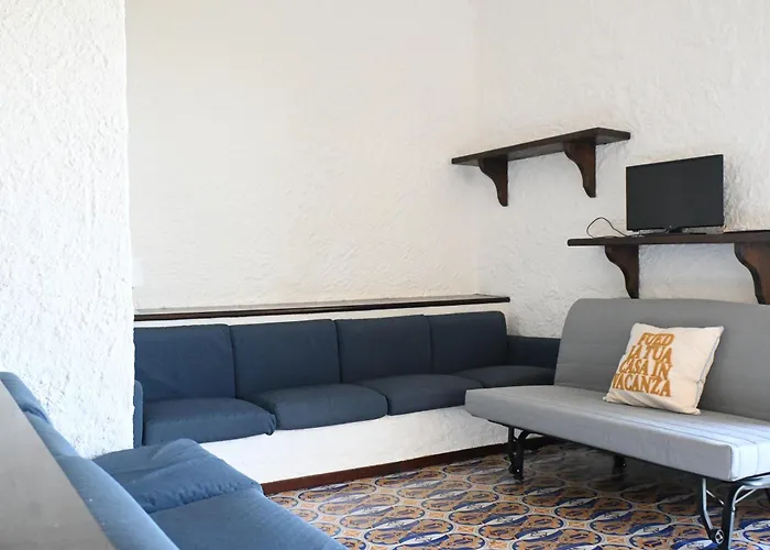 Apartment Quadrilocale Con Giardino A Numana *