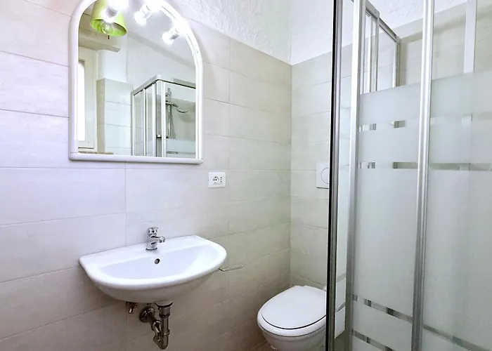 Quadrilocale Con Giardino A Numana Marcelli