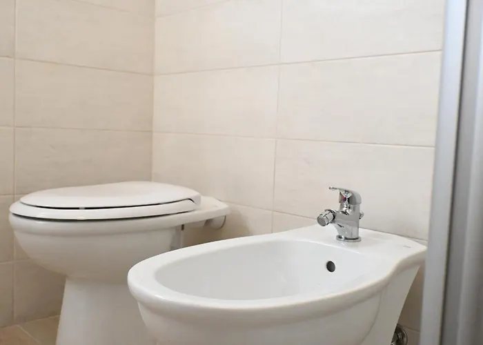 Apartment Quadrilocale Con Giardino A Numana